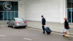 Türkmenistanlylaryň ençemesiniň ýurtdan çykmagyna 'rugsat berilmedi'