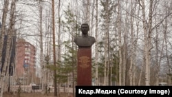 Памятник Сталину в Мирном. Фото: Марина Сычева