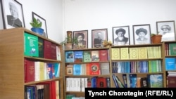 Бишкектеги кыргыз китеп дүкөнү.