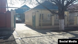 Нохчийчоь -- Тезет даьллачу кертахь а, лулахоша дIадоьллу шайн кевнаш.