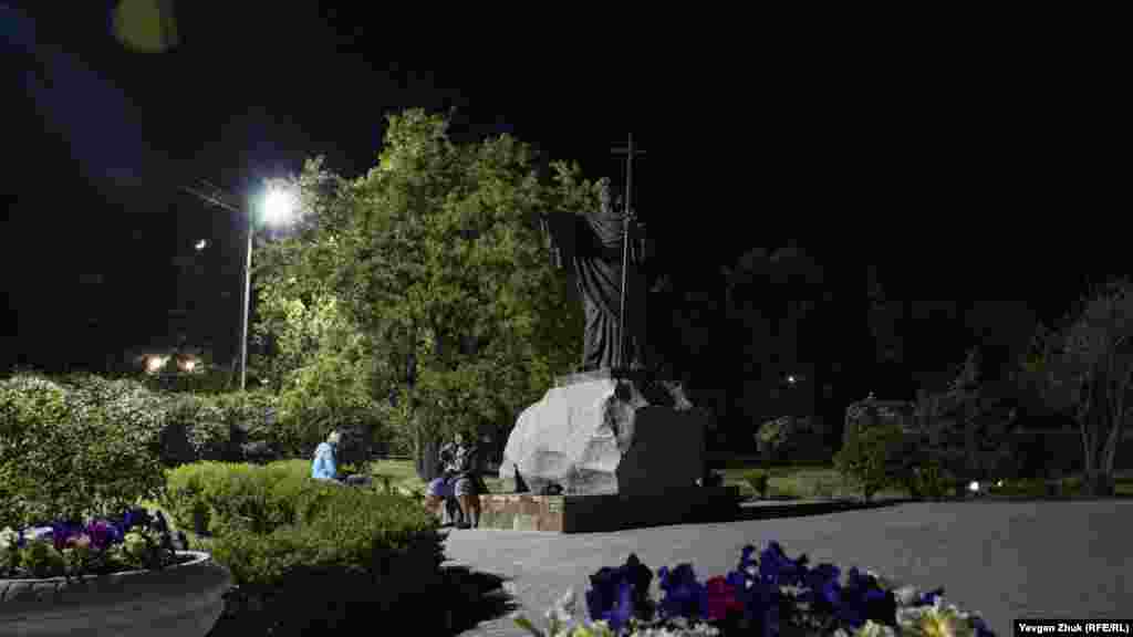 Пам'ятник святому Володимиру