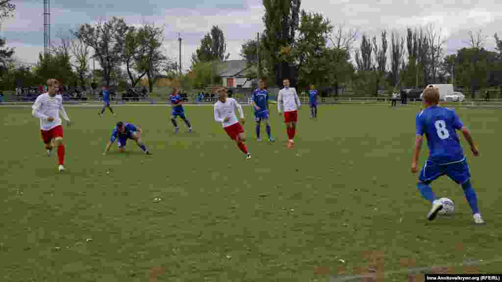 Сергій Шевченко: &laquo;Без підтримки ми не зможемо виконати поставлені завдання, а з потужною підтримкою хочемо пройти цей шлях: від аматорів до прем'єр-ліги. Цього дуже багато хто хоче, завдання таке звучить, і я в це вірю&raquo;