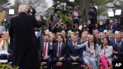 Trump a vorbit în fața unui grup de membri entuziaști ai administrației sale, ai Partidului Republican și ai unor industrii americane