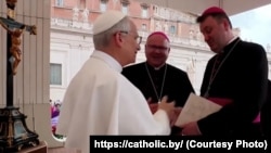 Папа Леў XIV і беларускія біскупы Аляксандар Яшэўскі і Юзаф Станеўскі 