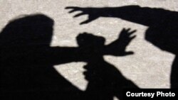 Зомбулукту чагылдырган иллюстрациялык сүрөт.