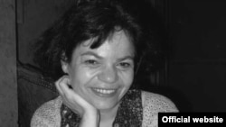 منیره برادران