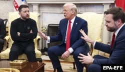 Ultima vizită a președintelui Ucrainei în Biroul Oval, pe 28 februarie 2025, a fost dezastruoasă și s-a încheiat cu un schimb de replici severe în fața presei. Atunci, Trump i-a reproșat lui Zelenski că nu este recunoscător pentru sprijinul SUA.