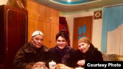Орозбек Бакытов с родителями