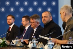 Украинская делегация на переговах с российскими представителями в Стамбуле 2 июня 2025 года