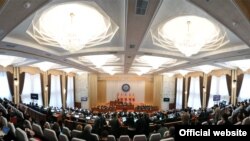 Жогорку Кенеш КР. Фото из архива