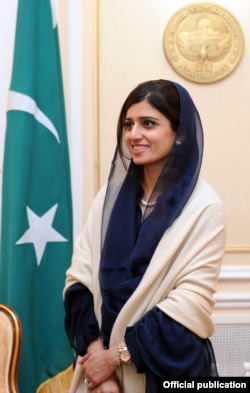 حنا رباني کر د پیپلز ګوند په واکمنۍ کې د بهرنیو چارو وزیرې په توګه دنده ترسره کړې وه - انځور له ارشیفه.