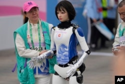 Робат на спаборніцтве ў Пэкіне