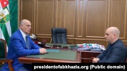 Аслан Бжания, Дмитрий Дбар