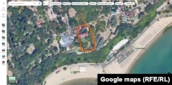 Имотът на СБУ в местността "Салтанат" на Морската градина на Варна (ограден с червено). Скрийншот от Гугъл.