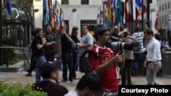 "Салам, Нью-Йорк" тасмасын тартуу учурунан бир көрүнүш