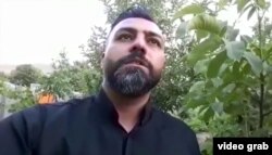 مهدی برادر آمنه