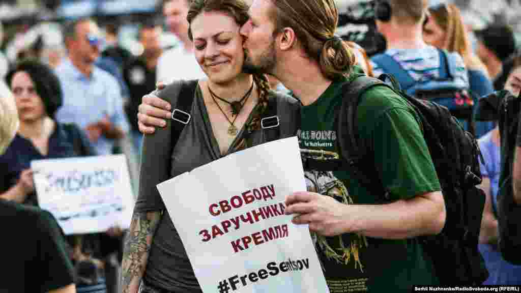 61-й день. Чергова акція у день народження Олега Сенцова, 13 липня. Активісти знову звернулися до світових лідерів з проханням змусити Кремль звільнити ув'язненого режисера