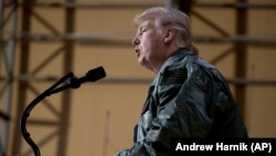 Дональд Трамп Ирактагы базада. 26-декарбь, 2018-жыл.