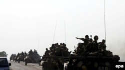 ფოტო არქივიდან: რუსეთის საოკუპაციო ძალების სამხედროები ცხინვალის რეგიონში.