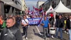 Vlast i studenti u blokadi na dva trga u Nišu: 'Ovo je naš grad'