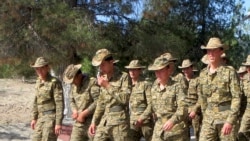 Mekdep partasyndan harby gulluga: Aşgabatda 18 ýaşyny dolduran okuwçylar gulluga alynýar