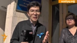 Казакъстанда активистлар Георгий тасмалары таратуга каршы