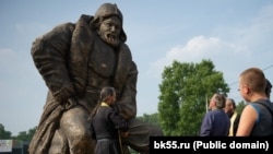 Тара шәһәрендә Ермак һәйкәле