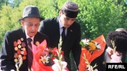 Arhiw suraty. 2010, 9-njy maý, Aşgabat.