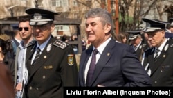 Gabriel Oprea în 2015 alături de Florian Coldea, unul dintre foștii șefi ai SRI.