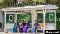 Aşgabatly ýolagçylar. Arhiw suraty