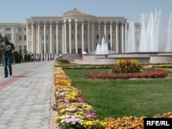 Дворец нации.