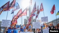 Rudele soldaților ucraineni dispăruți la un miting cu ocazia Zilei Independenței, în centrul Kievului, pe 24 august.