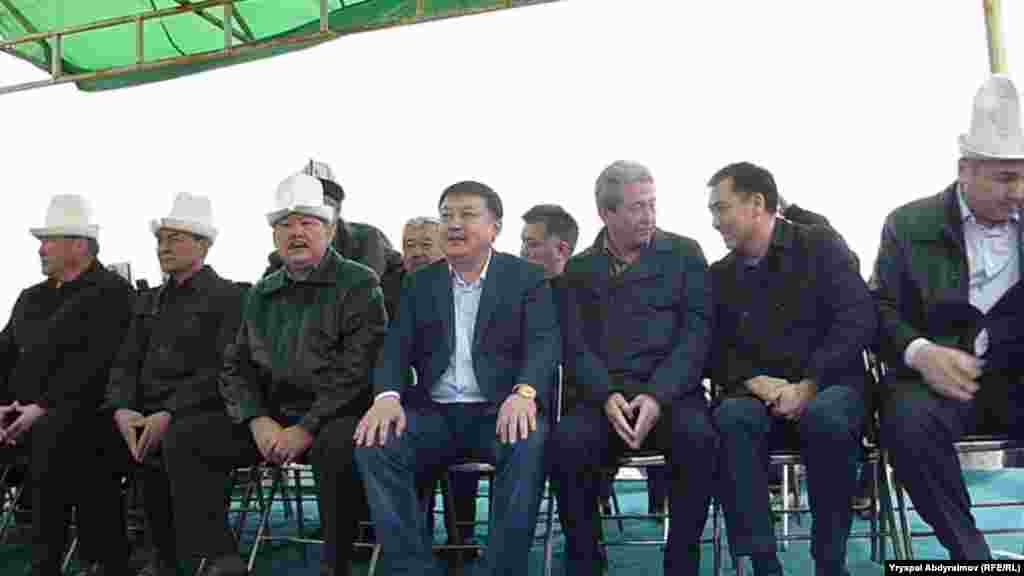 Оппозиция лидерлери.