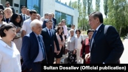 Жолугушуудан кийин.