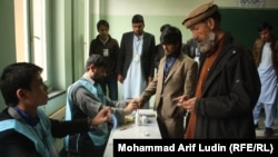 تنها پنج درصد وکلا برخورد حکومت با پروسه انتخابات را قناعت بخش توصیف کرده‎اند.