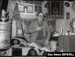 Șeic Rexhepi, lider spiritual rom în Gjakova, Kosovo (confreria Qadiriya). (Foto: Dan Alexe, 1998)