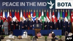 Rusia nuk ishte pjesëmarrëse në samitin për paqe, të mbajtur në Egjipt më 13 tetor 2025. 