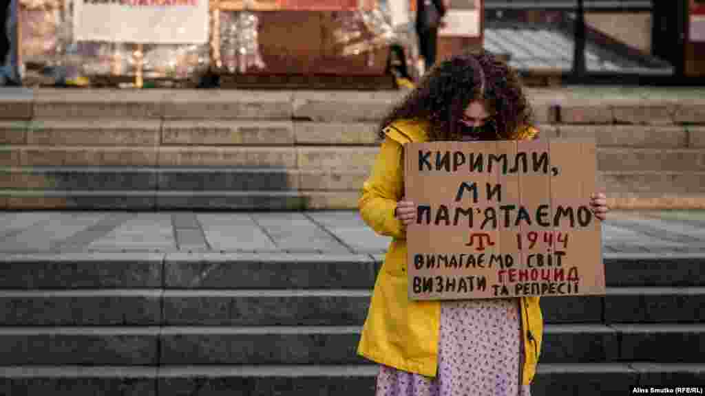 &laquo;Киримли, ми пам'ятаємо&raquo; &ndash; напис на плакаті учасниці акції