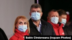 Liderii PSD - Gabriela Firea, Marcel Ciolacu și Paul Stănescu, după aflarea rezultatului alegerilor parlamentare din 2020.