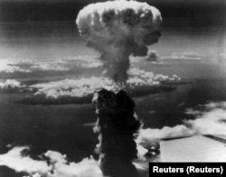 აფეთქების კვალი ნაგასაკის თავზე, 1945 წლის 9 აგვისტო