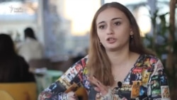 Tələbələr: 'Bizim təqaüdümüzdən niyə pul çıxılmalıdır?'