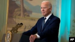 بایډن په خپله لیکنه کې ویلي دي چې له غزې څخه باید فلسطینیان په زور و نه ایستل شي - د نومبر ۱۵مې انځور.