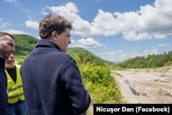 Președintele Nicușor Dan a fost la Praid în 30 mai 2025 și i-a cerut premierului interimar trimiterea Corpului de Control al prim-ministrului la fața locului pentru o anchetă.