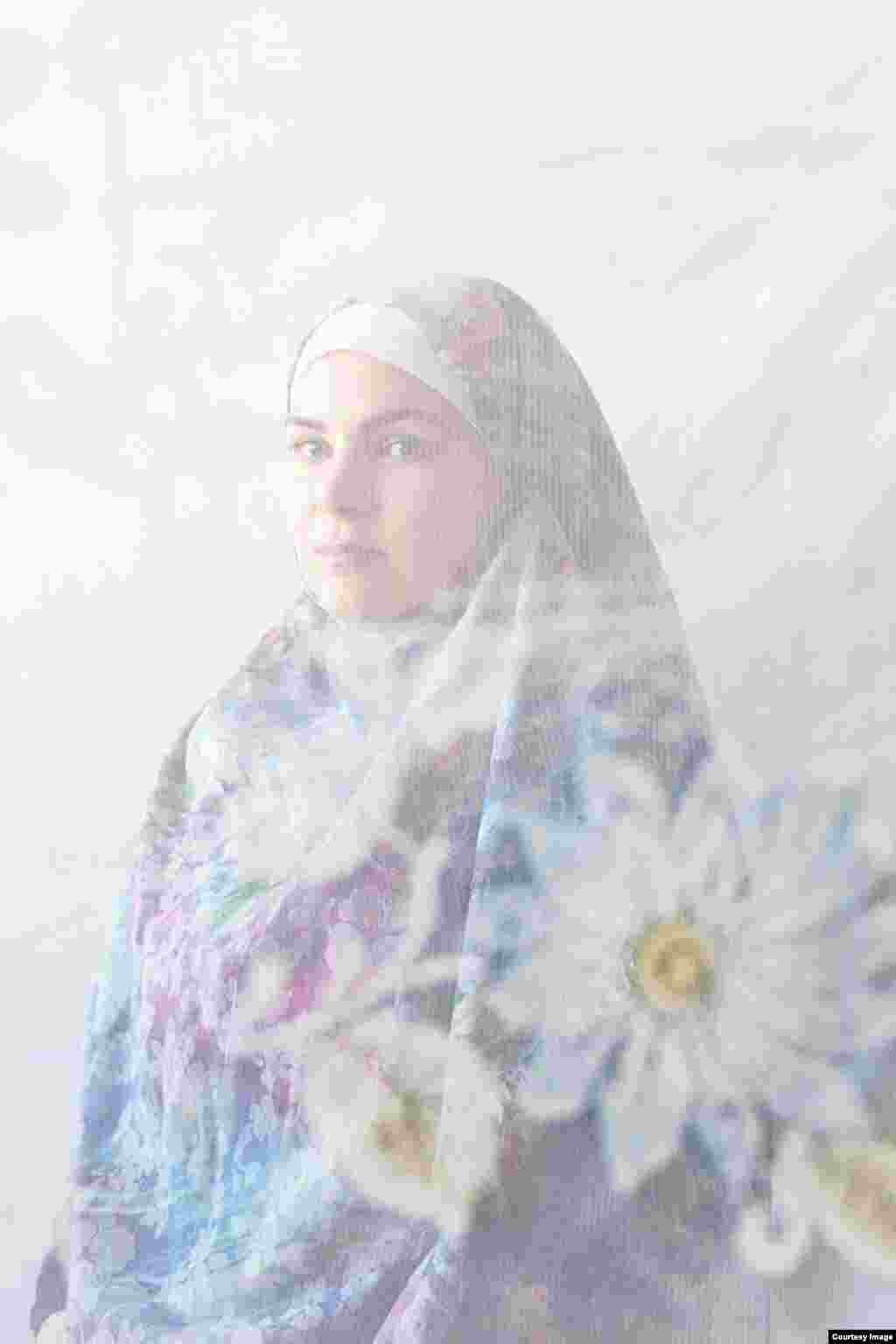 Ксения, 25 лет: "На&nbsp;Урале все запутано: в&nbsp;некоторых деревнях до&nbsp;сих пор спорят, татары они или башкиры. Я&nbsp;башкирка по&nbsp;маминой линии, а&nbsp;папа у&nbsp;меня русский"