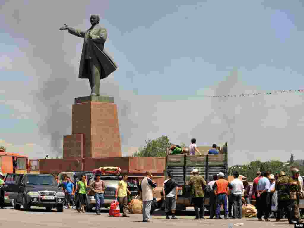 Трагические события прошлого года навсегда останутся в истории Кыргызстана как самые черные дни.