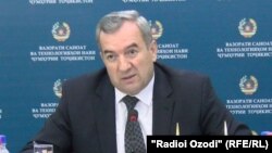 Шавкат Бобозода в бытность главой Минпрома Таджикистана