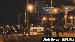 Міліцыя на месцы здарэньня падчас салюту ў Менску