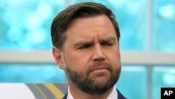 Джей Ди Вэнс