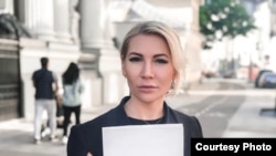 Алена Попова.