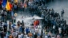 Jandarmii au aruncat cu gaze lacrimogere în manifestanții pașnici pe 10 august 2018.